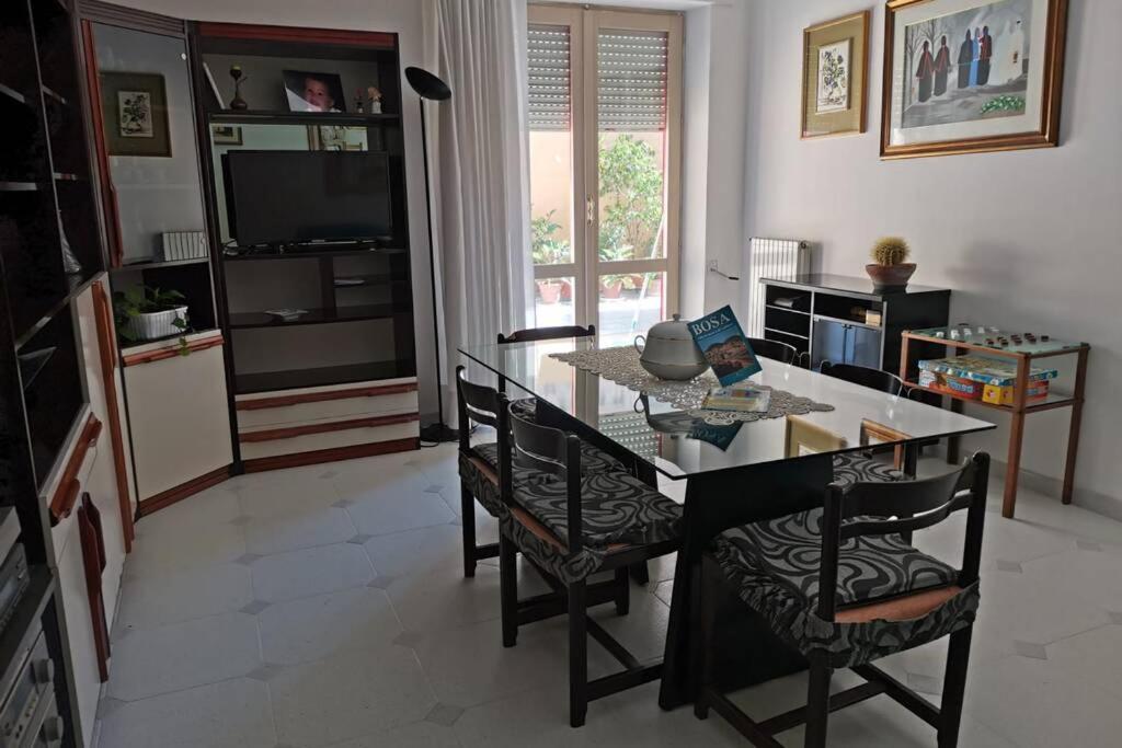 Da Agnese Holiday Home In Bosa Sardegna! Exterior foto